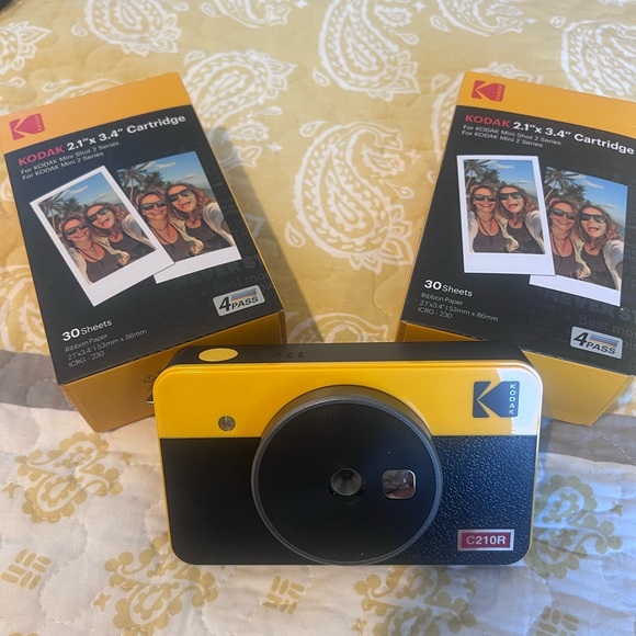 Kodak Black and Yellow Instant Camera